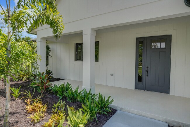 Building Photo - 9420 165th Pl N
