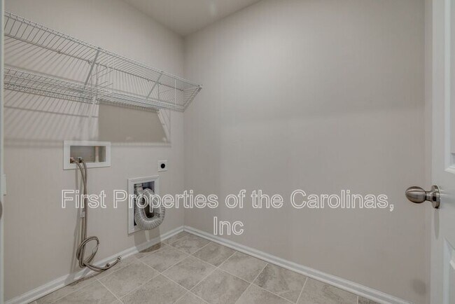 Building Photo - 807 Gable Oak Ln