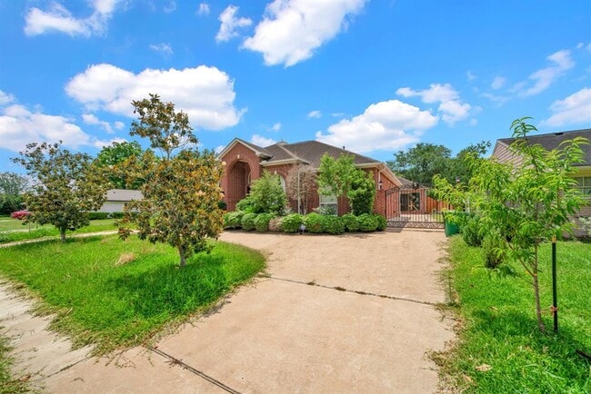 Building Photo - 4317 Willowbend Blvd