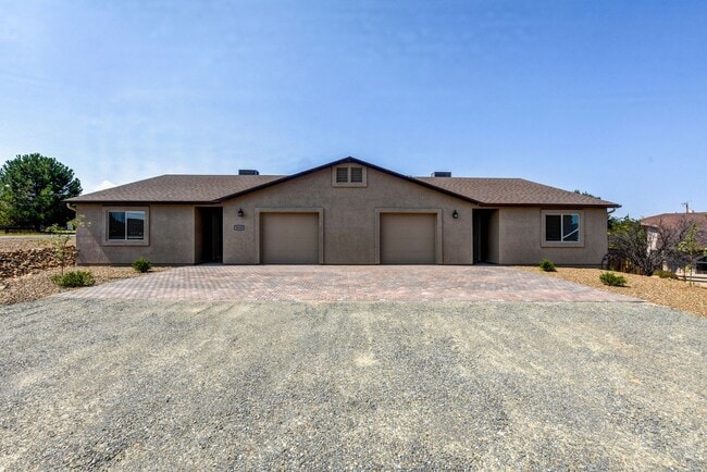 Building Photo - 3850 E Teri Ct