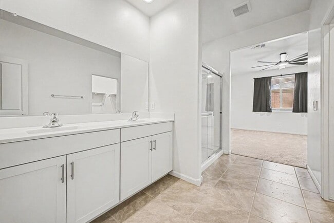 Building Photo - 12528 E Caden Dr