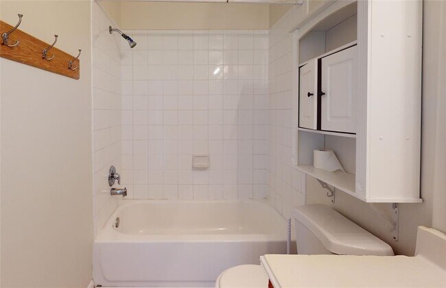 Building Photo - 25010 Silent Meadow Ct