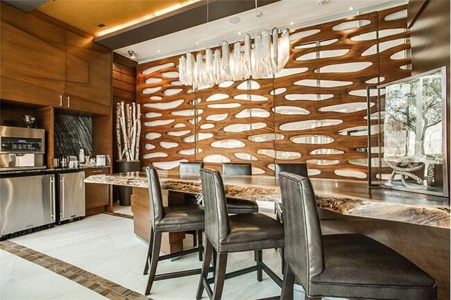 Building Photo - 216 Barton Springs Rd