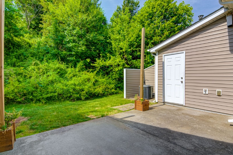 Building Photo - 5972 Hollow Wood Ct