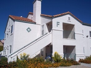 Building Photo - LAKEVIEW CONDOS