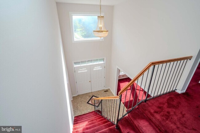 Building Photo - 27 Samantha Dr