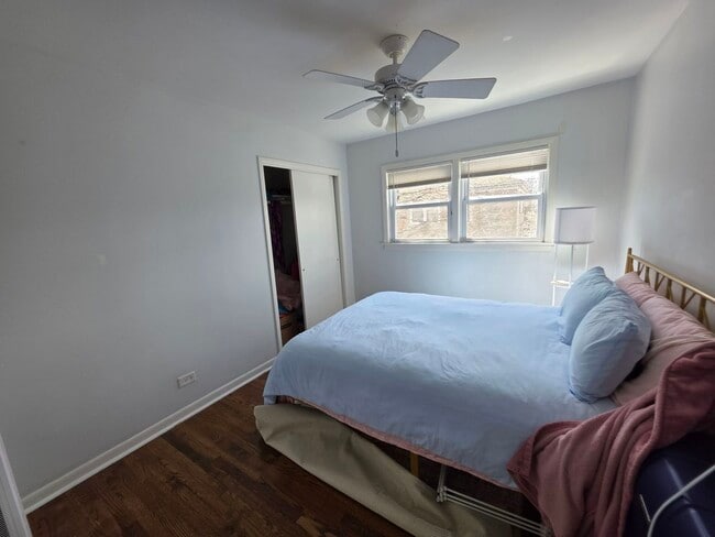 Building Photo - 4022 N Avers Ave