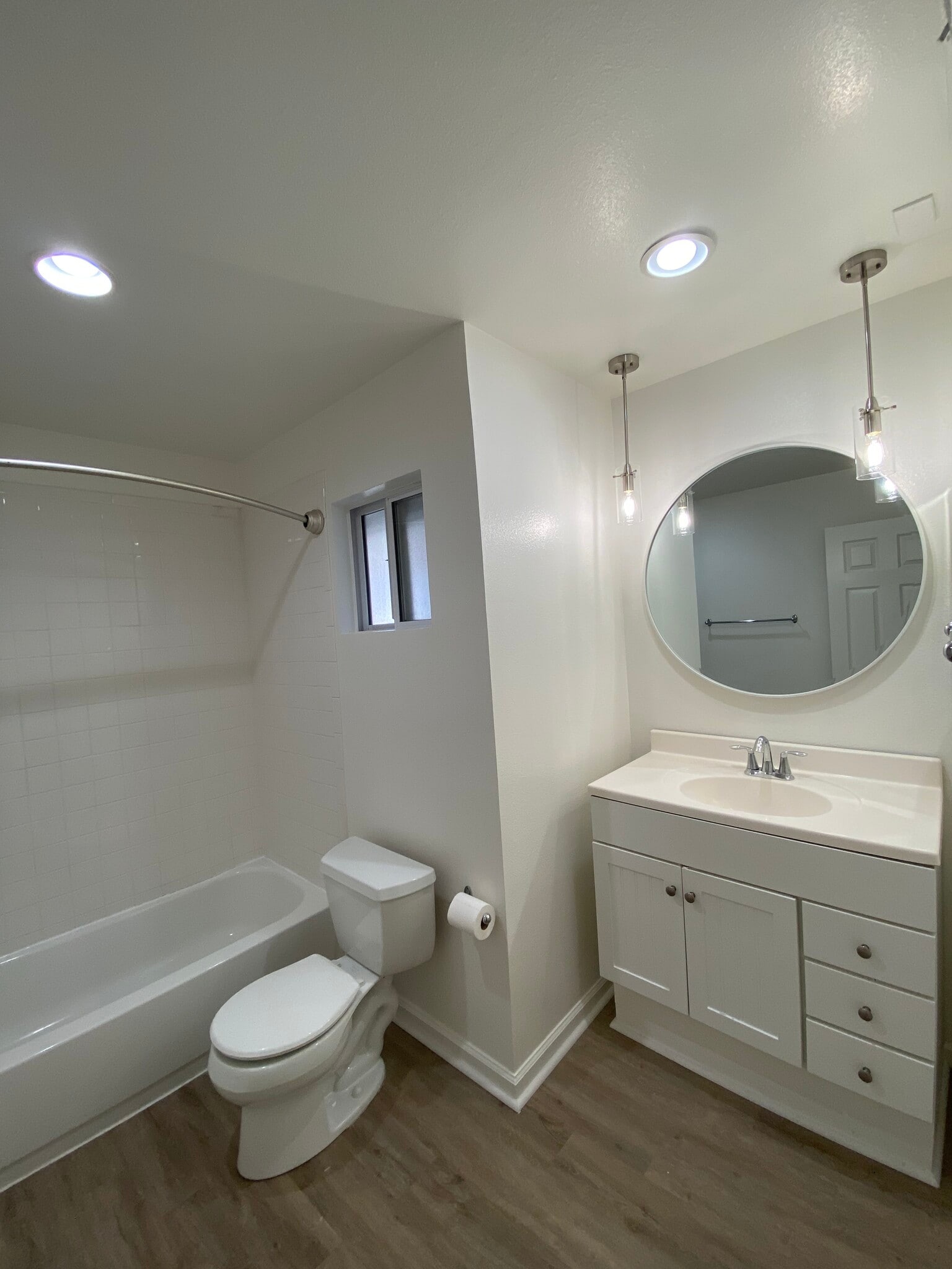 Building Photo - 202 David Dr