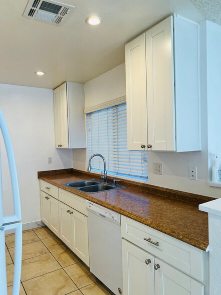 Building Photo - 32655 Aurora Vista Rd