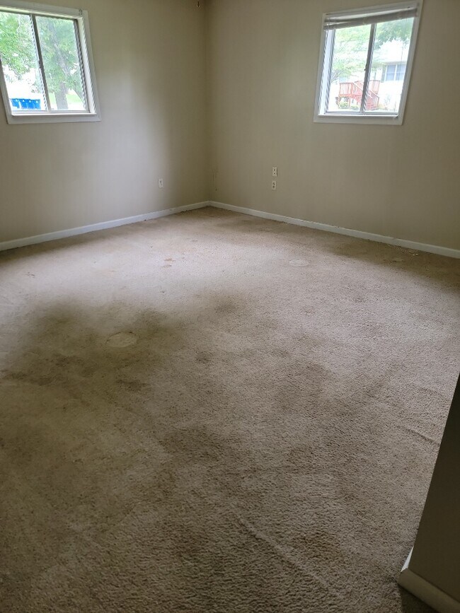 Building Photo - 135 Anzie Way