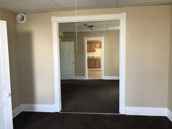 Building Photo - 31 Earl Pl