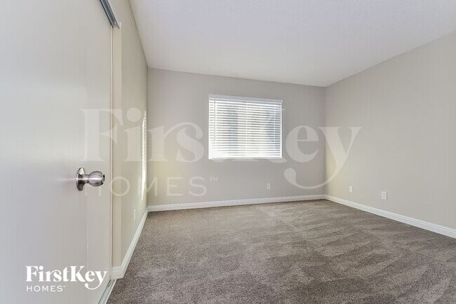 Building Photo - 1335 Clagett Ln