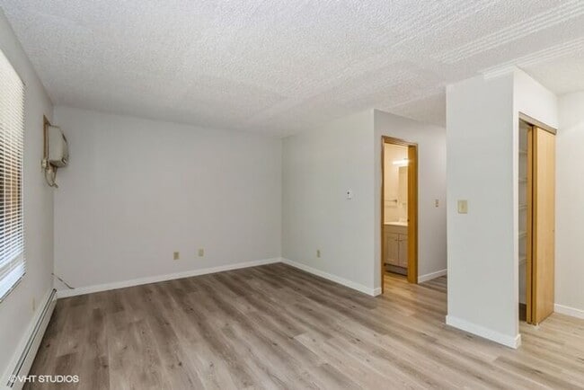 Building Photo - $995 | 2 Bedroom, 1 Bathroom Apartment | No Pets | Available for August 1st, 2026 Move In!