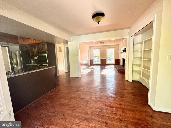 Building Photo - 1326 Aquia Dr