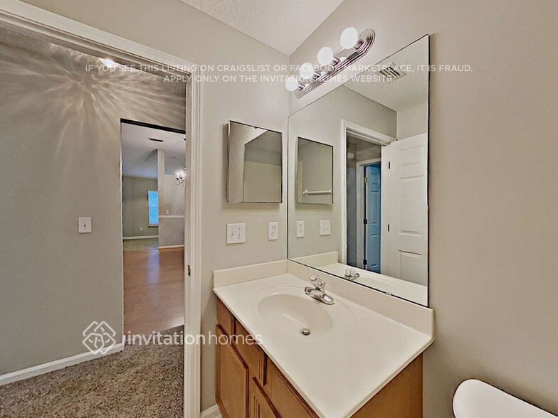 Building Photo - 1155 Hyacinth St