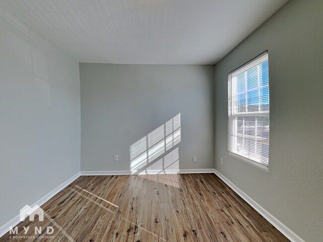 Building Photo - 6530 Paw Village Rd