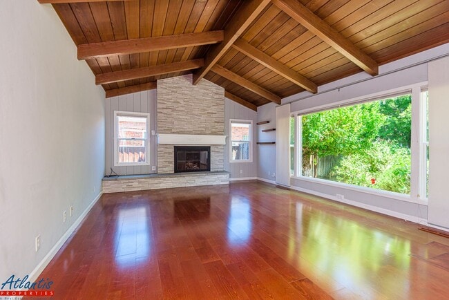Building Photo - Charming Willow Glen Home