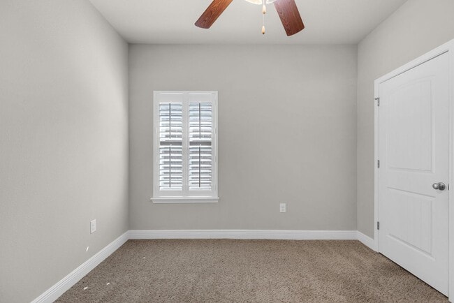 Building Photo - Beautiful home in Ashley Plantation!