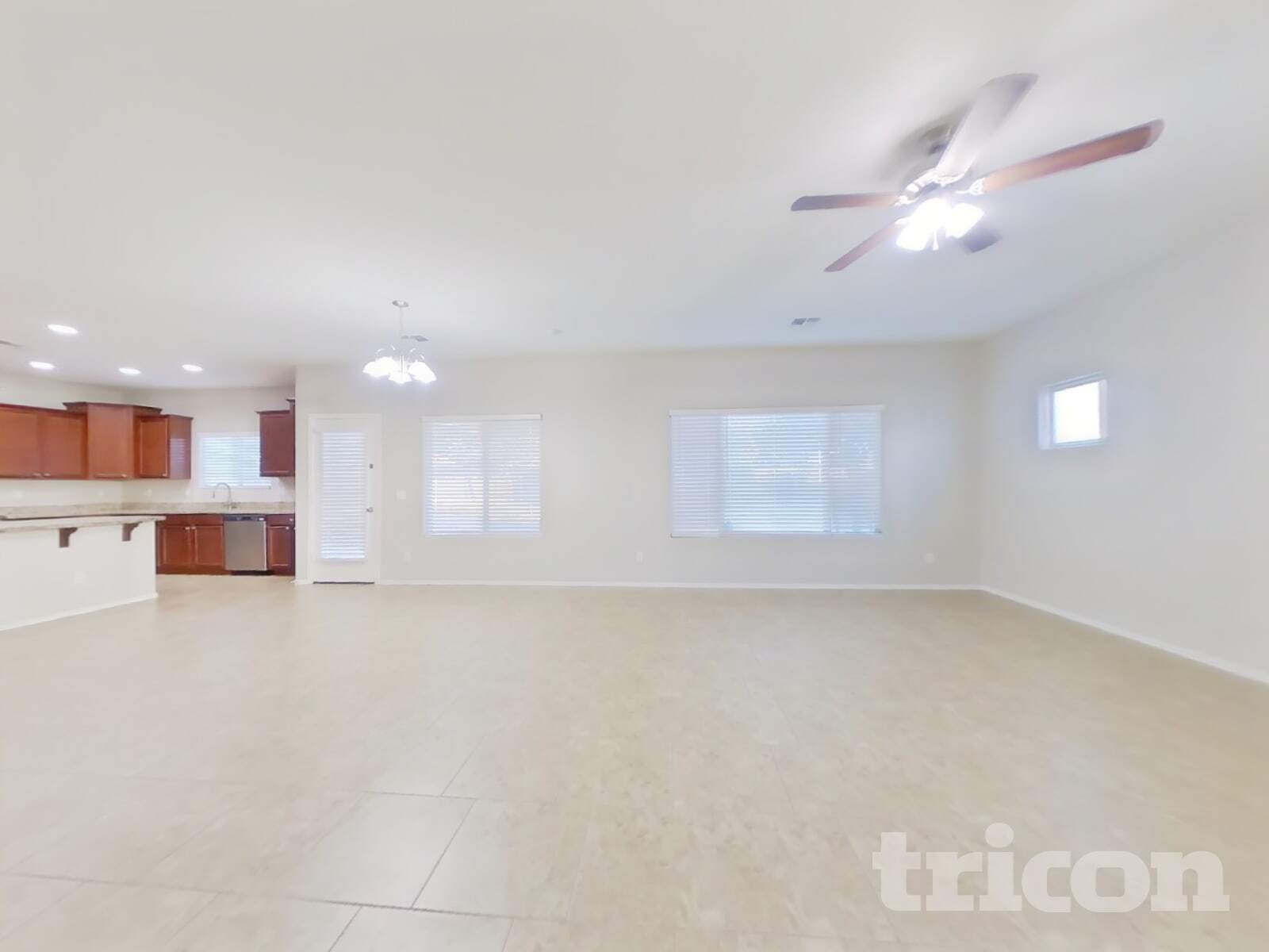 Building Photo - 18024 W Post Dr