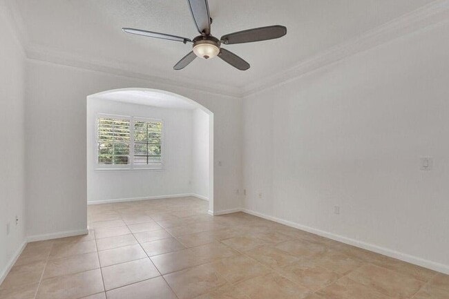 Building Photo - 7101 Myrtlewood Cir W