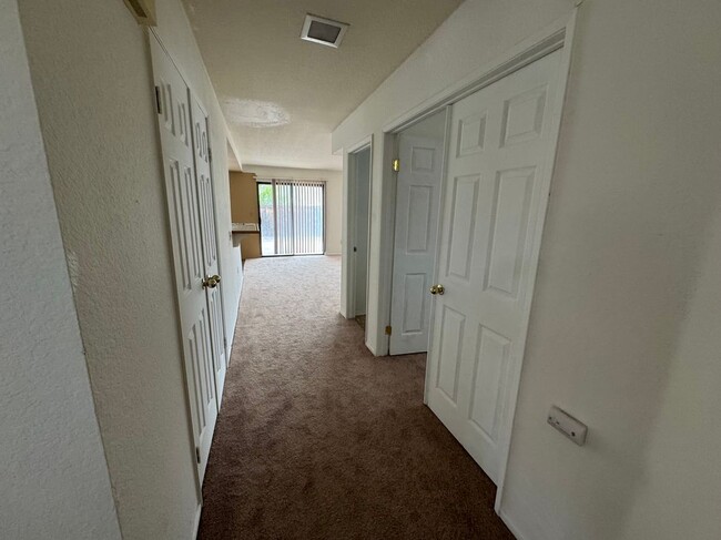 Building Photo - 10044 Rock Hill