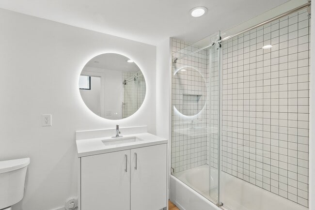Building Photo - Brand New Live-Work Studio/Lofts in North ...