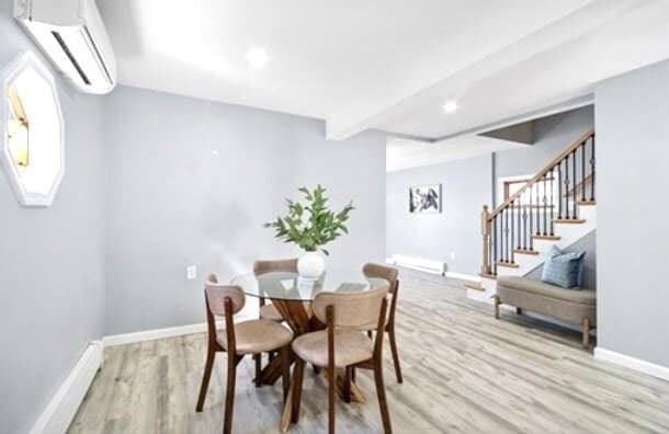 Building Photo - 106 Goodridge St