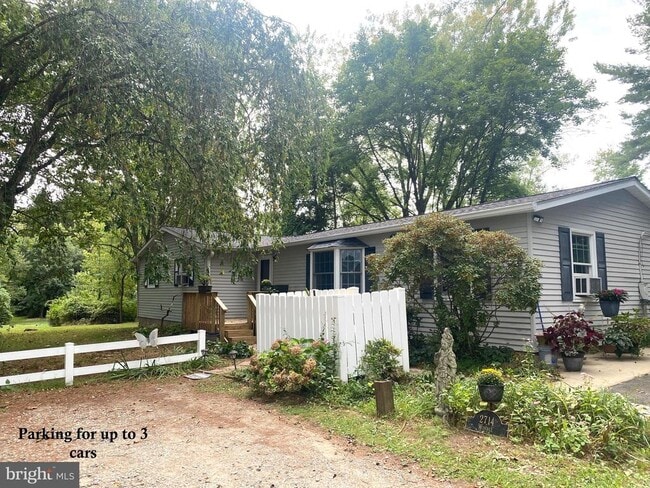 Building Photo - 2714 Duncan Rd