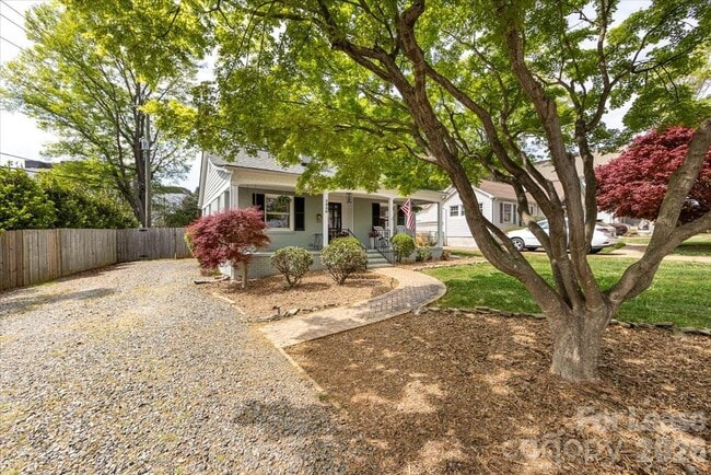 Building Photo - 3920 Haven Dr