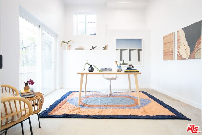 Building Photo - 2210-2214 Echo Park Ave