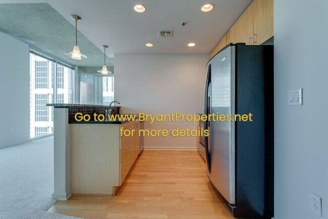 Building Photo - Nashville - Downtown 1-Bedroom Condo