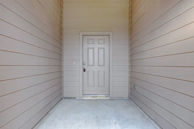 Building Photo - 14220 Dream Rd