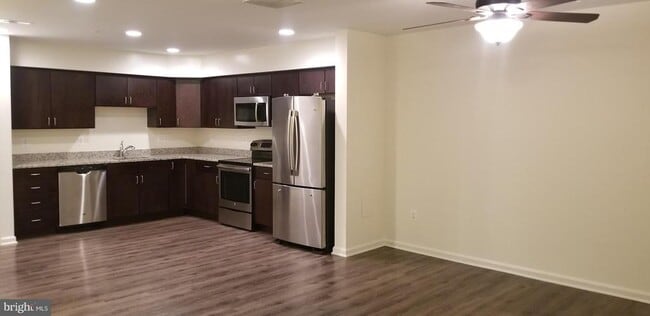 Building Photo - 1826 Cassandra Dr