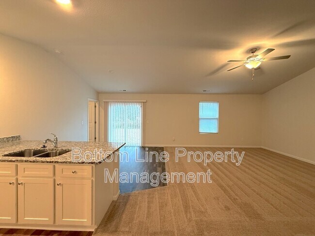 Building Photo - 3654 Fallen Tree Dr