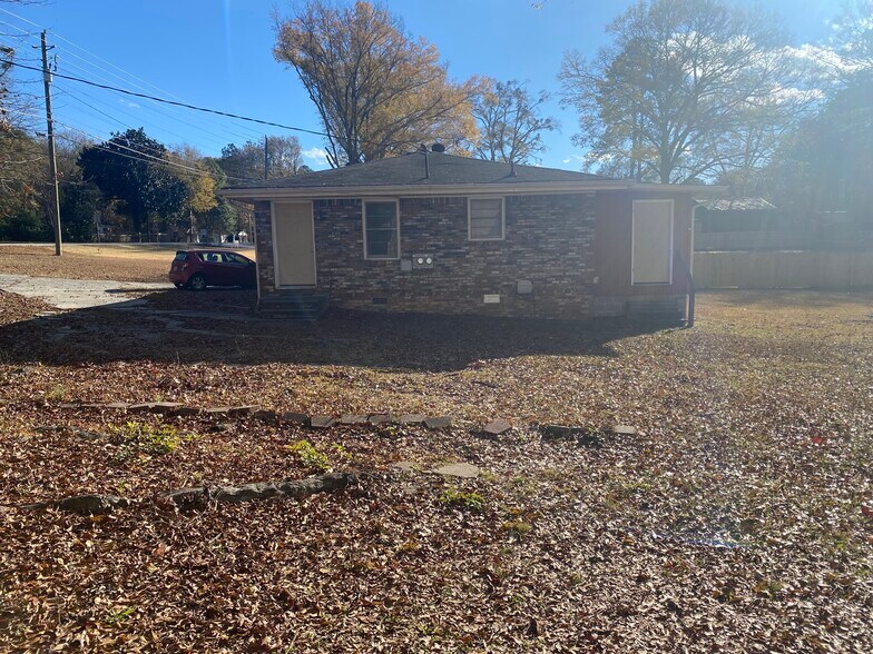 Building Photo - 3824 Oglesby Rd