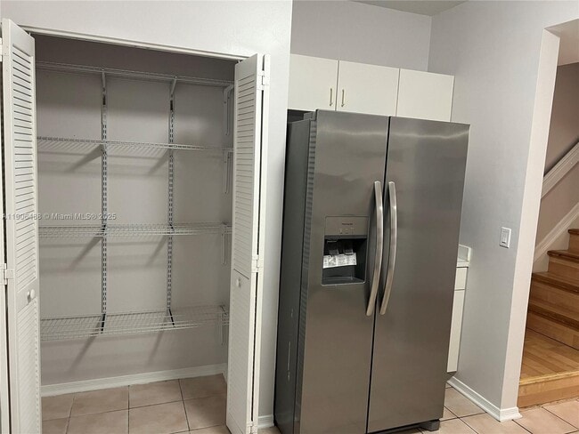 Building Photo - 16658 Hemingway Dr