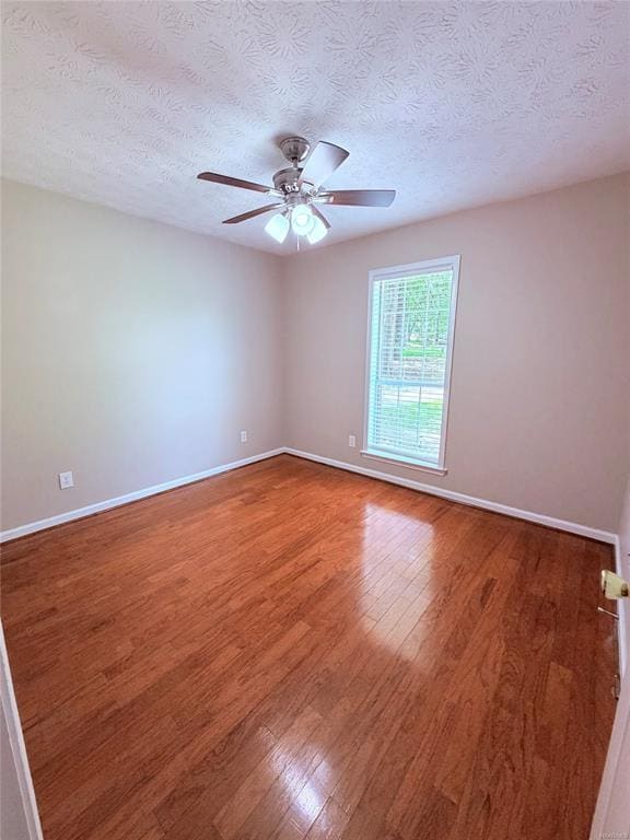 Building Photo - 11 Twin Oaks Ln