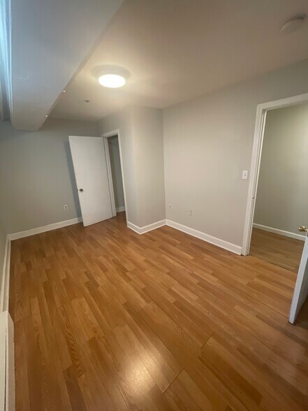 Building Photo - 43 Hemenway St