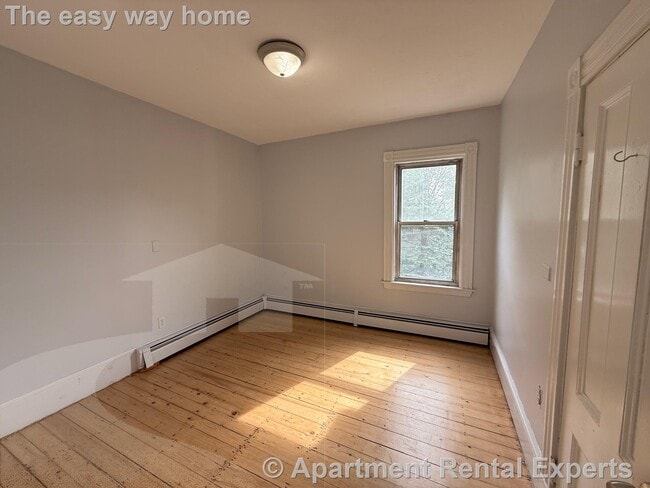 Building Photo - 29 Trull St