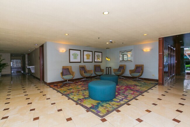 Building Photo - Marine Surf - Studio 1b 1parking! in Waikiki