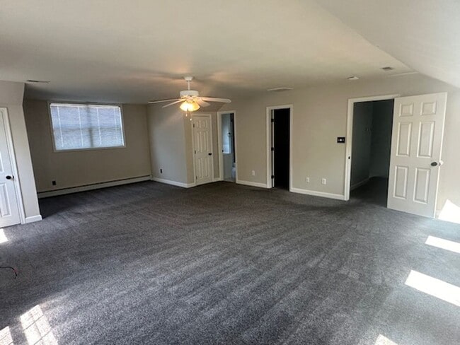 Building Photo - Spacious Home in Belvedere!