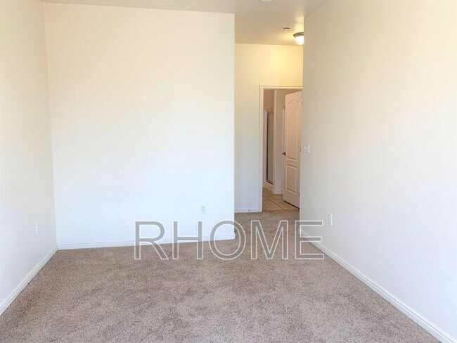 Building Photo - 114 Bella Monte Dr