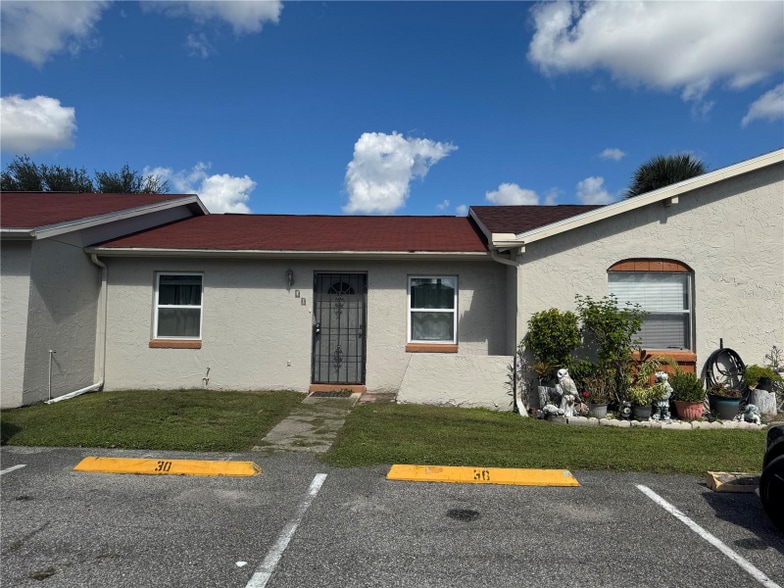 Building Photo - 30 Lago Mesa Way