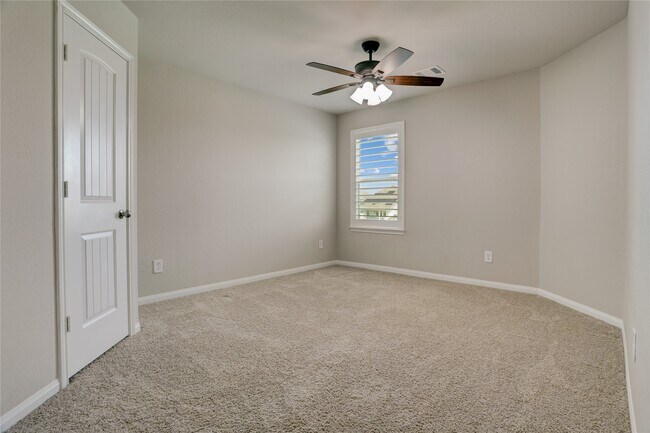 Building Photo - 24722 Allori Ct