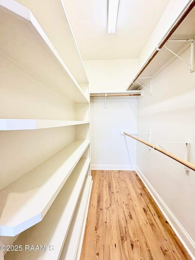 Building Photo - 23 Courtyard Cir