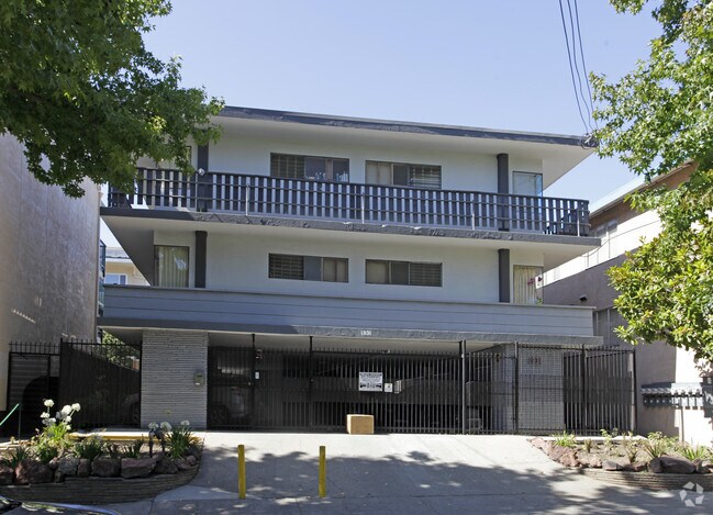 Building Photo - 1931 Dwight Way