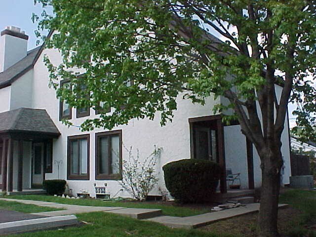 Exterior Entrance - 440 Edinburgh Rd