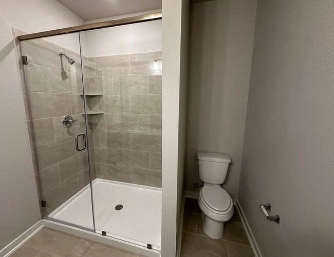 Building Photo - 4 bed 3 bath new build!