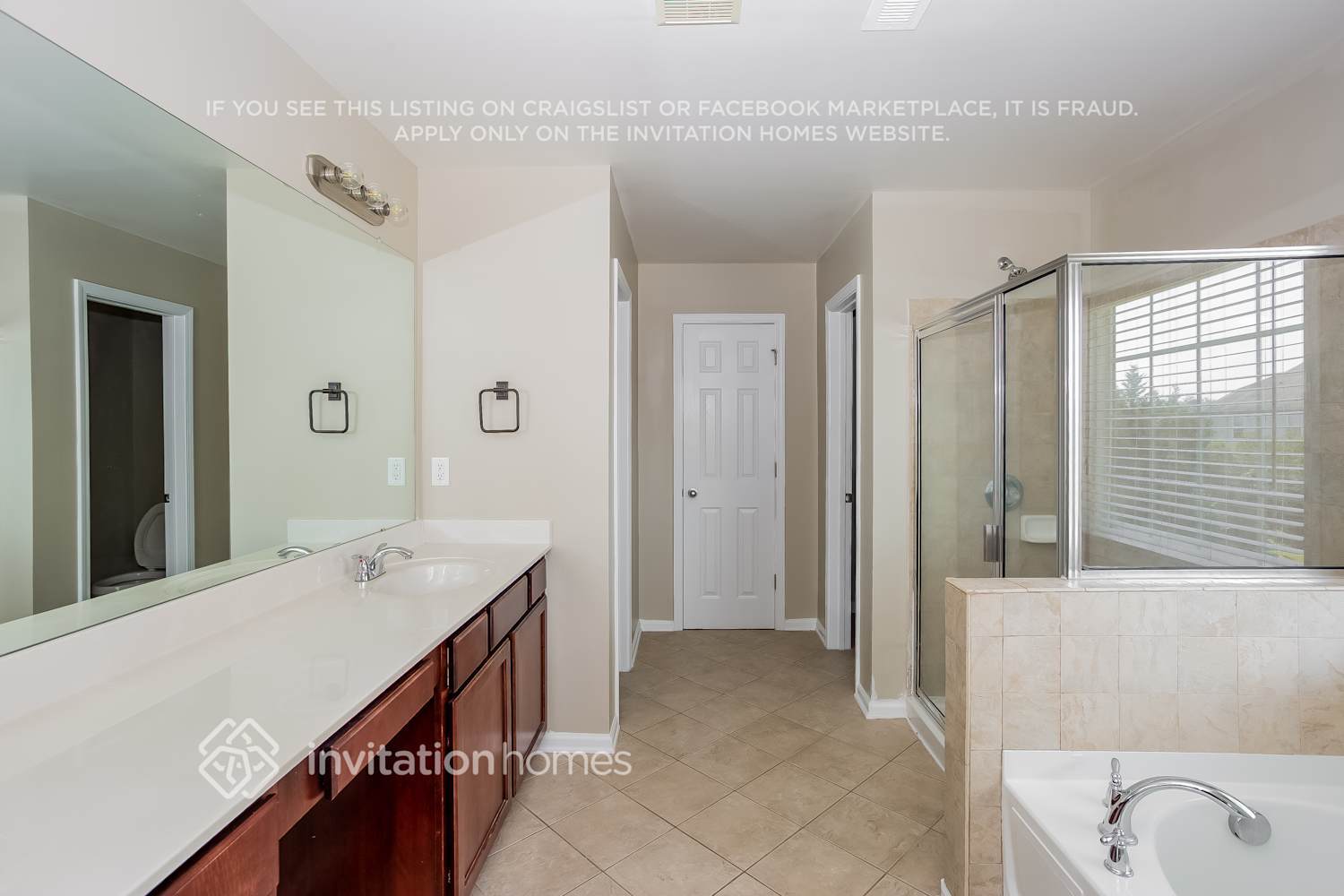 Building Photo - 5817 Lindley Crescent Dr