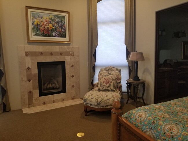 Building Photo - Winter Furnished Rental